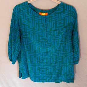 Silk top with amazing pattern